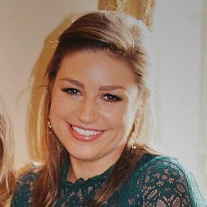 Meet your Posher, Monique